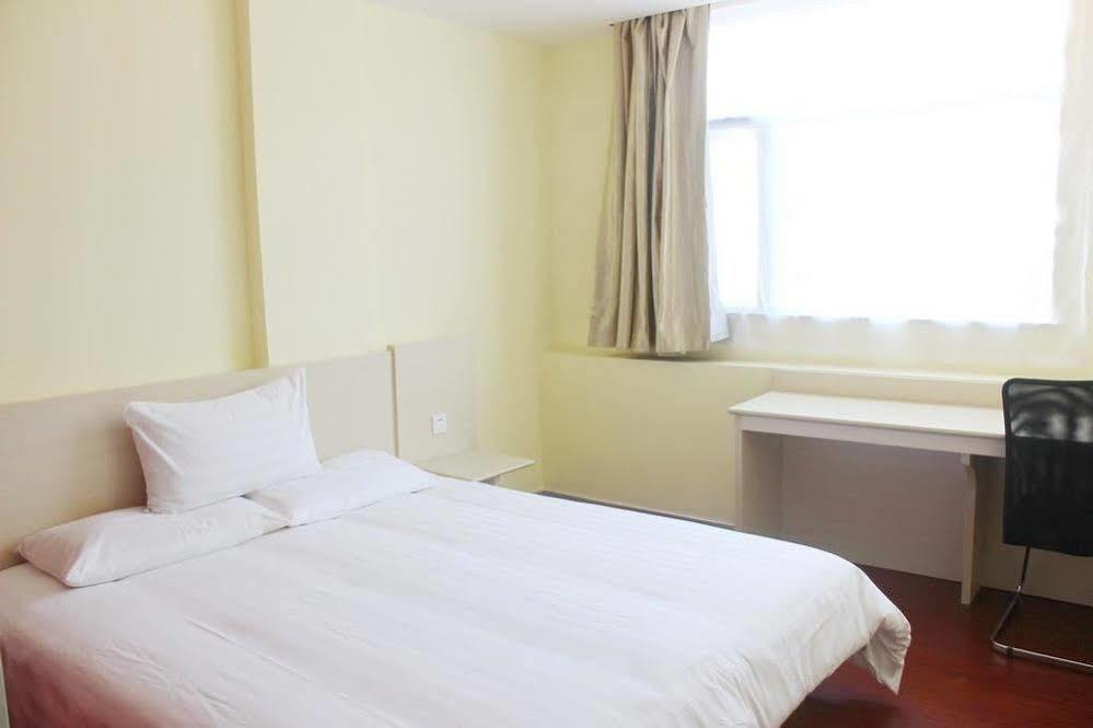 Hanting Hotel Yibin Zhongshan Street Exterior foto